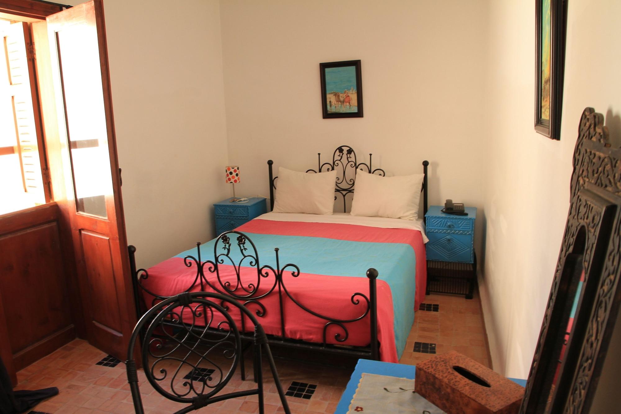 Riad Al Khansaa 2*