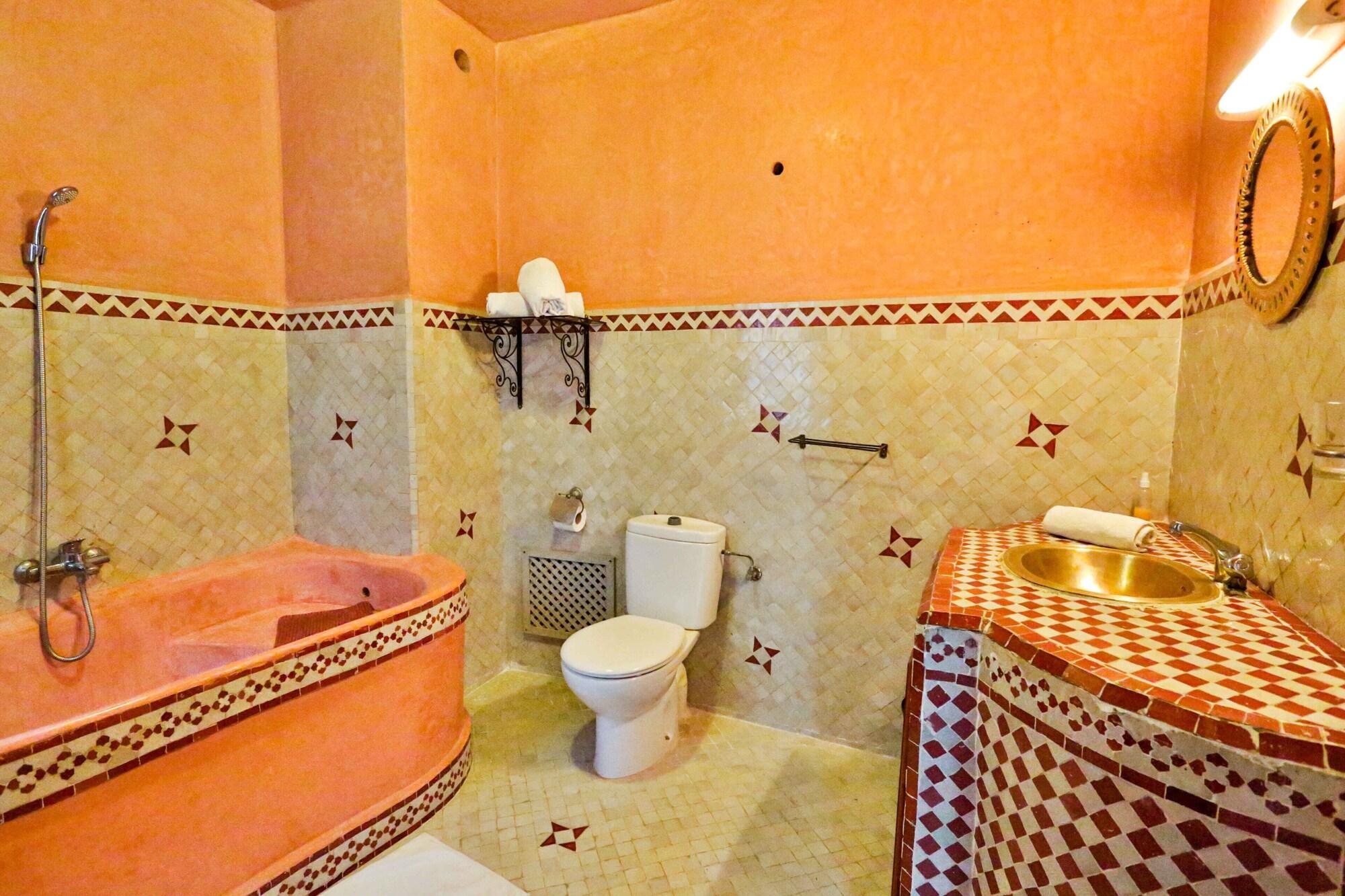Riad Al Khansaa 2*